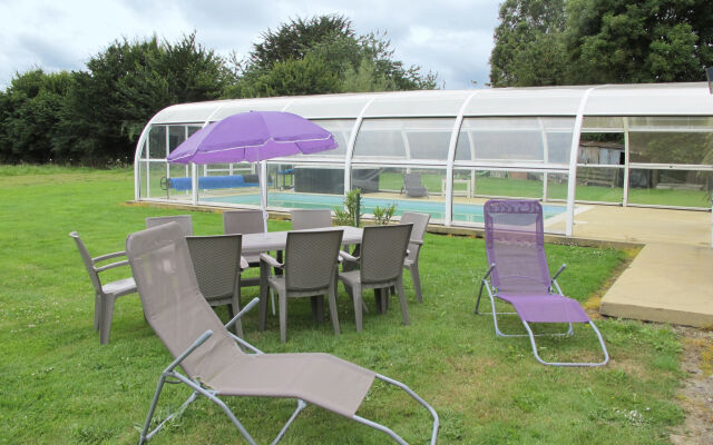 Holiday Home La Piscine - LEN400