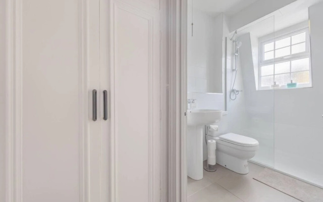 Charming 1 Bedroom Apartment in the Heart of Greenwich