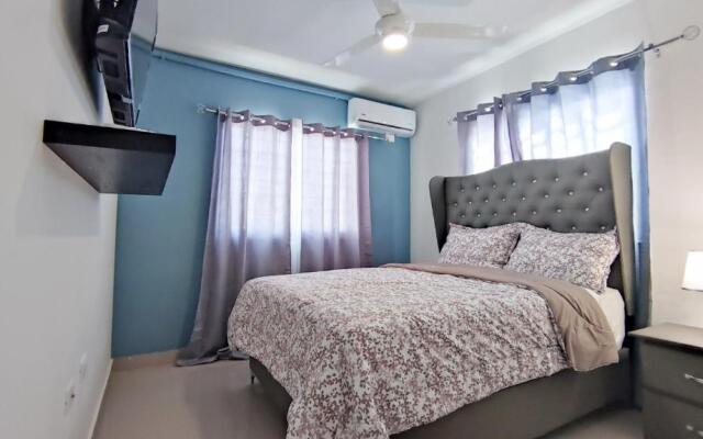 Gated community with 24/7 security pool fast WiFi