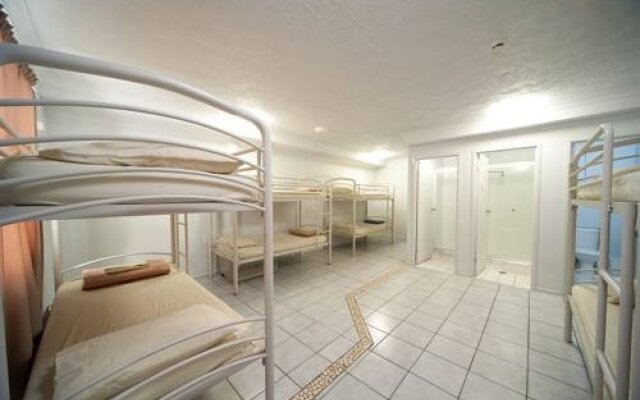 Airlie Waterfront Accomodation - Hostel
