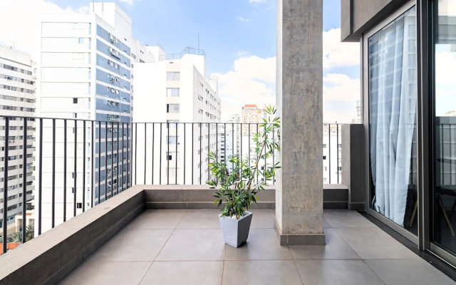 Duplex com piscina e academia