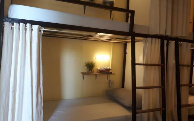 MoHo Moalboal Hostel