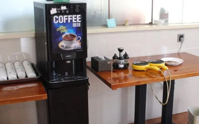 GreenTree Inn Zhenjiang Dagang New District Tonggang Road Butterfly Square