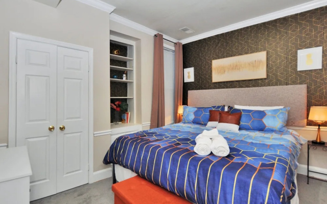 CH6 Beautiful Fully Furnished 2BR King Beds
