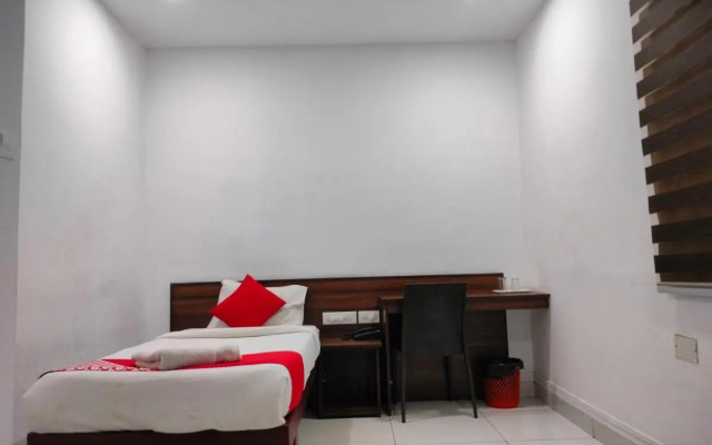 Kings Fort Rooms Thrippunithura