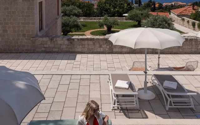 Palace Natali
