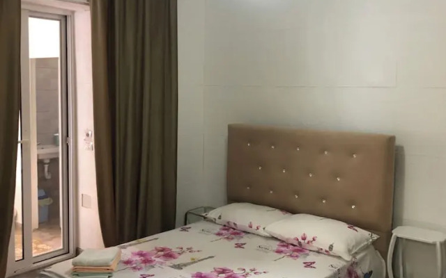 Monas Guesthouse