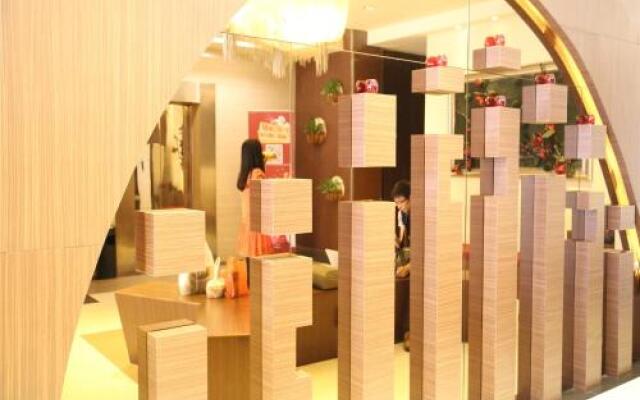 V8 Hotel Xi Cun Branch