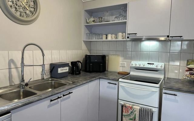 Daisy Cottage on Duke