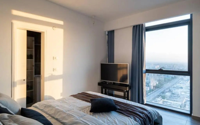 Luxury 3 Bedroom Oceanview Apt