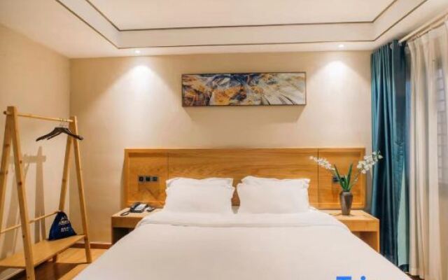 Yunchengxiyue Hotel (Yuyao North High-speed Railway Station)
