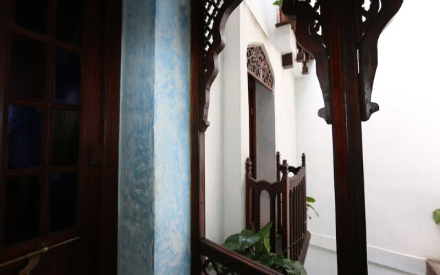 Emerson Spice Hotel