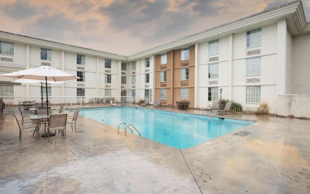 Red Roof Inn Knoxville Central - Papermill Road