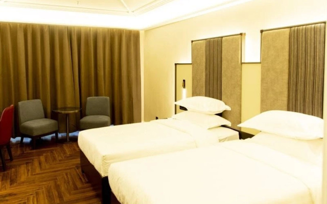 Jinjiang Metropolo Hotel Anqing High-speed Railway Station，Guangcai  7th street