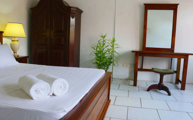 Hotel Aurelia Negombo