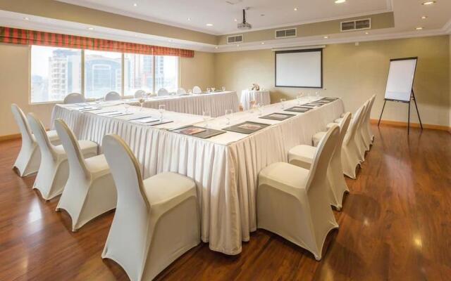 Al Safir Residence