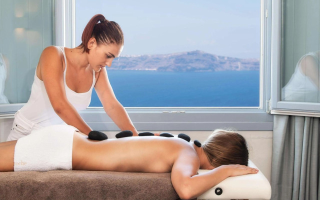 Athina Luxury Suites