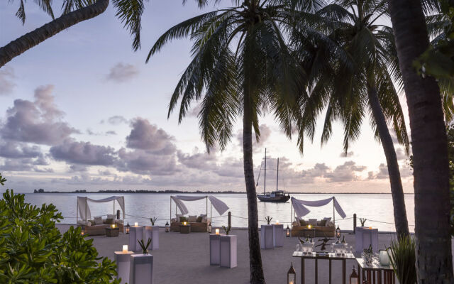 Shangri-La Villingili Resort