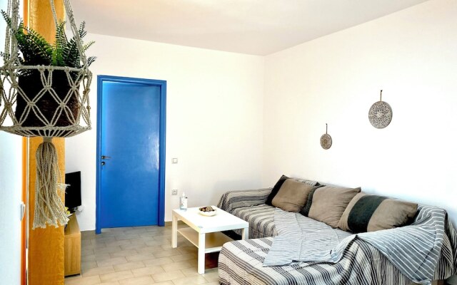 Amazing Blue Marsis Apartment in Paros