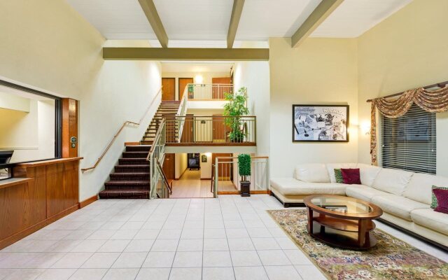 Spark by Hilton Wichita East