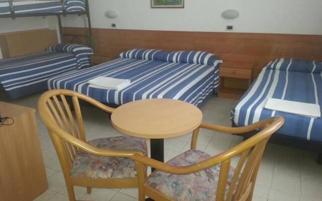 Piccolo Hotel