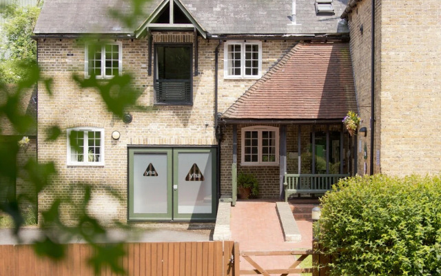 YHA Medway - Hostel