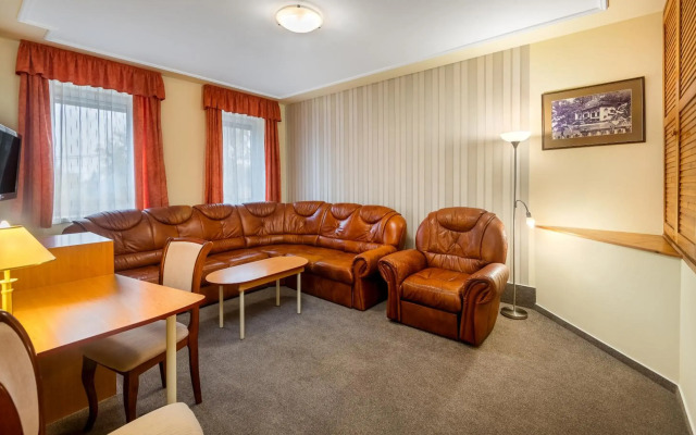 Hotel Platan
