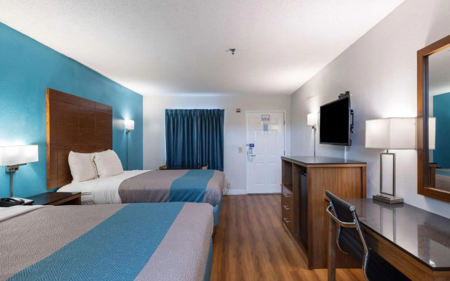 Motel 6 Albany, GA
