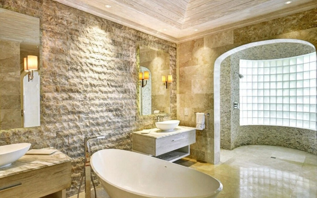 Sunny Vacation Villa 13