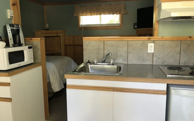 The Piccadilly Motel