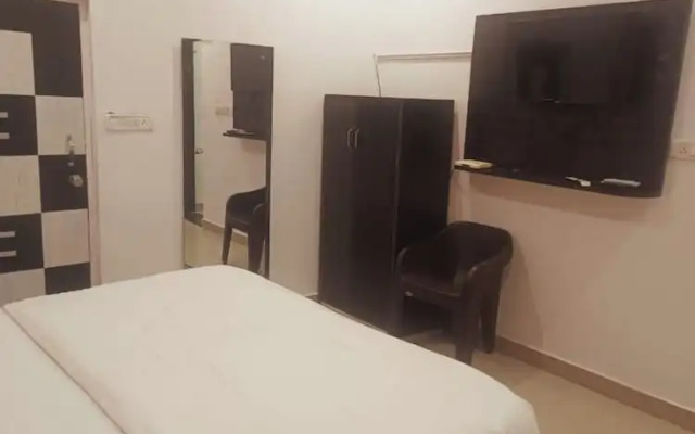 The Quila Camps & Resort