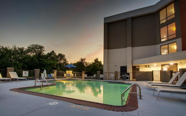 Holiday Inn Express Voorhees - Mt. Laurel by IHG