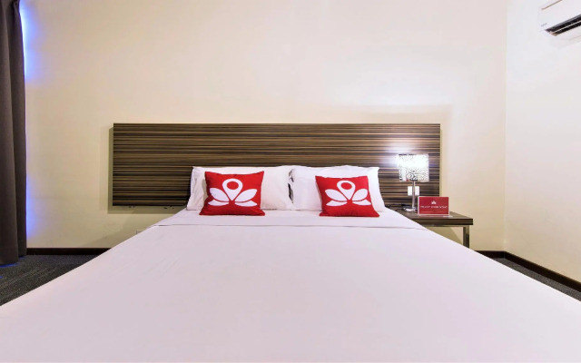 ZEN Rooms Basic Near I-City