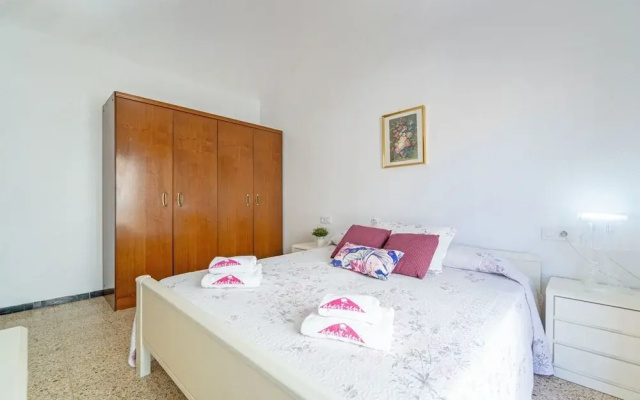 Apartment in Roses Near Sandy Beach