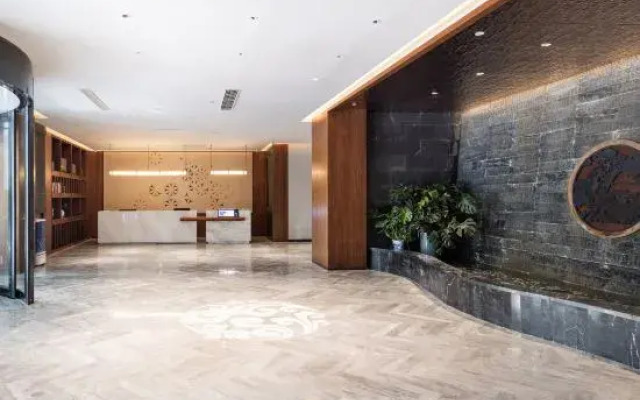 Madison Hotel (Chunhui Road Branch, Sun Village, Jinan)
