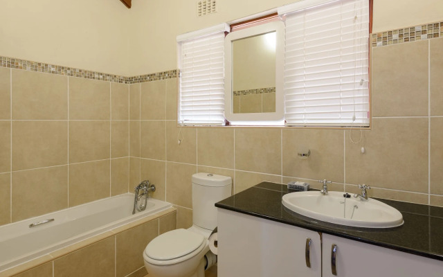 San Lameer Villa Rentals  2914