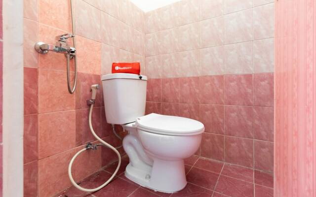 RedDoorz @ Jalan Dr Mansyur Medan 2