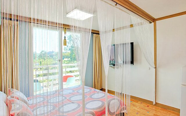 Yangyang Freesia Pension