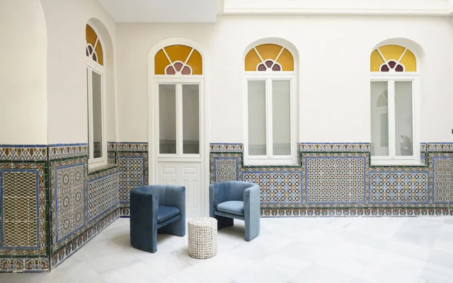 Numa Seville Solea
