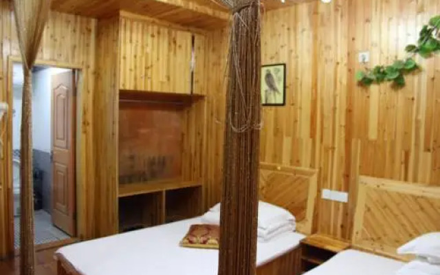 Xiaoqiao Liushui Renjia