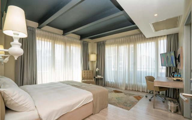 The Gate 30 Suites
