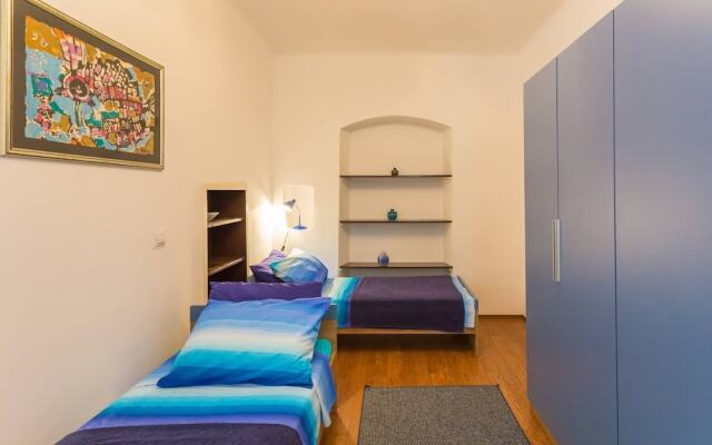 Dvori With Garden, Free Parking Next To Sea