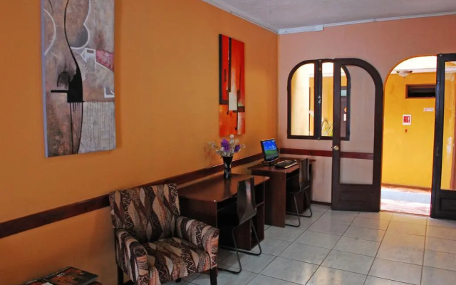 Hotel Plaza Colon