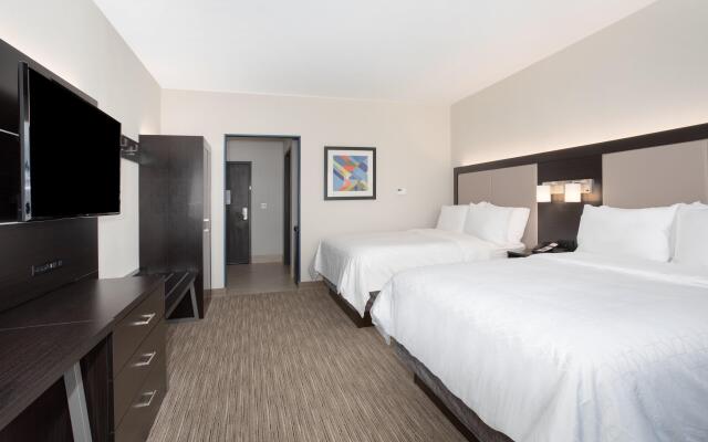 Holiday Inn Express & Suites Ely by IHG
