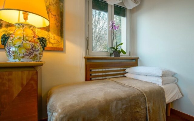 Sana Luxury Apartment in Stresa With Lake View