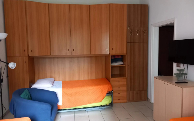 Simple & Comfortable apartment vicino POLICLINICO