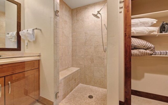 Breck_crystal_peak_7205