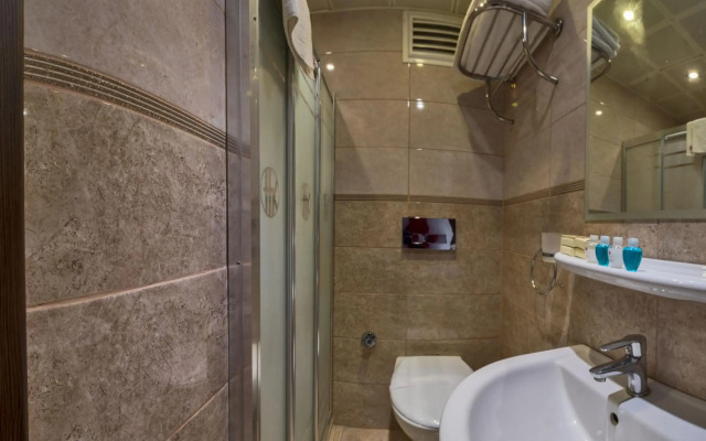 Kuran Hotel International