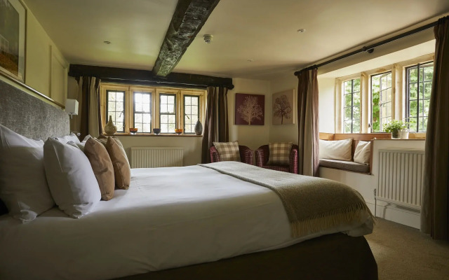 The Slaughters Country Inn