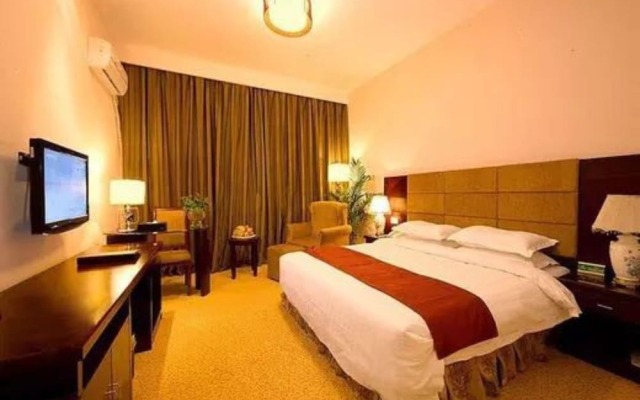 Dunhuang Golden Leaf Hotel